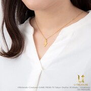 「“でんきタイプ”ポケモン いなずまネックレス」の着用イメージ。