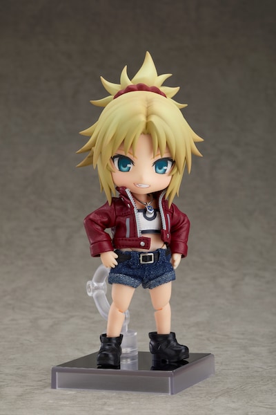 「ねんどろいどどーる “赤”のセイバー 私服Ver.」