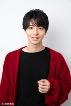 城島裕介役の高杉真宙。