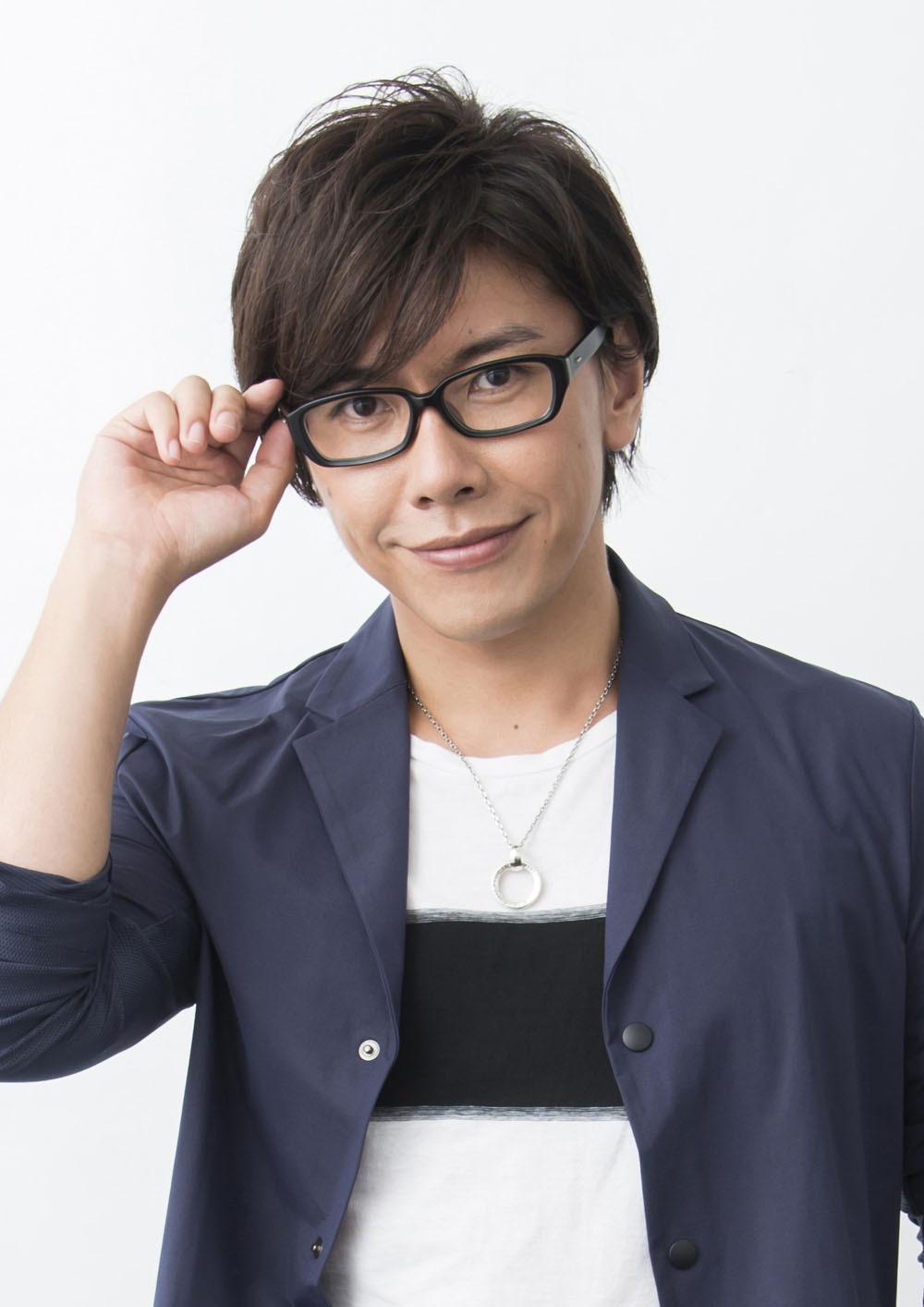アルバート・ジェームズ・モリアーティ役の佐藤拓也。