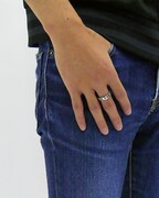 「ガンダムフェイスリング」の使用イメージ。