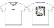 「クレヨンしんちゃん」×SPINNSのTシャツ。
