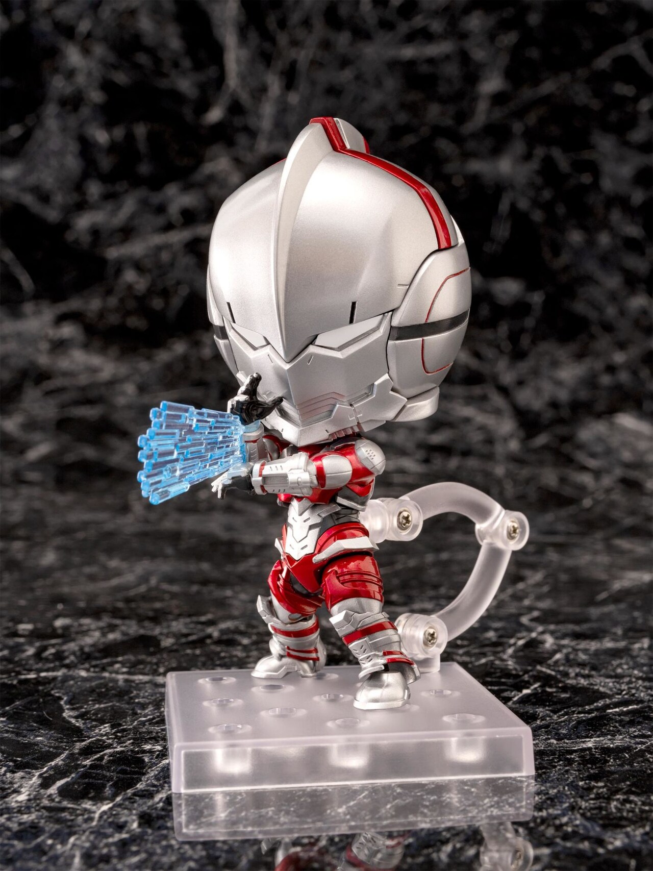 アニメ「ULTRAMAN」進次郎が装着するULTRAMAN SUITがねんどろいどに