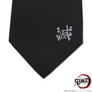 「鬼滅の刃 ネクタイ」のワンポイント部分。