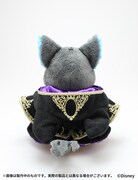 式典服バージョンのグリムマスコット（後ろ・フードオフ）。