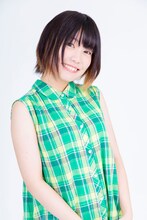 緋衣響役の本渡楓。