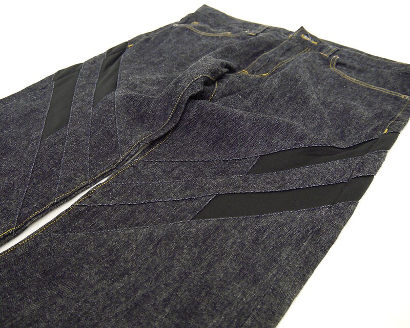 「プラグスーツ デザインジーンズ」