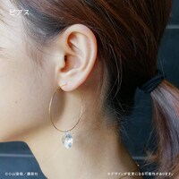 ピアスの着用イメージ。