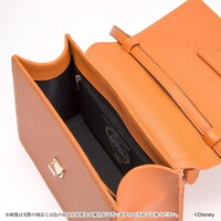 「ディズニー ツイステッドワンダーランド エンブレムバッグ」