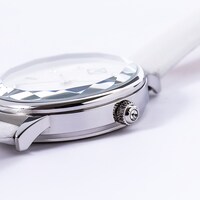 日番谷冬獅郎モデルの腕時計。