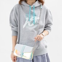 日番谷冬獅郎モデルのバッグの使用イメージ。