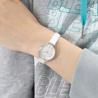 日番谷冬獅郎モデルの腕時計の使用イメージ。