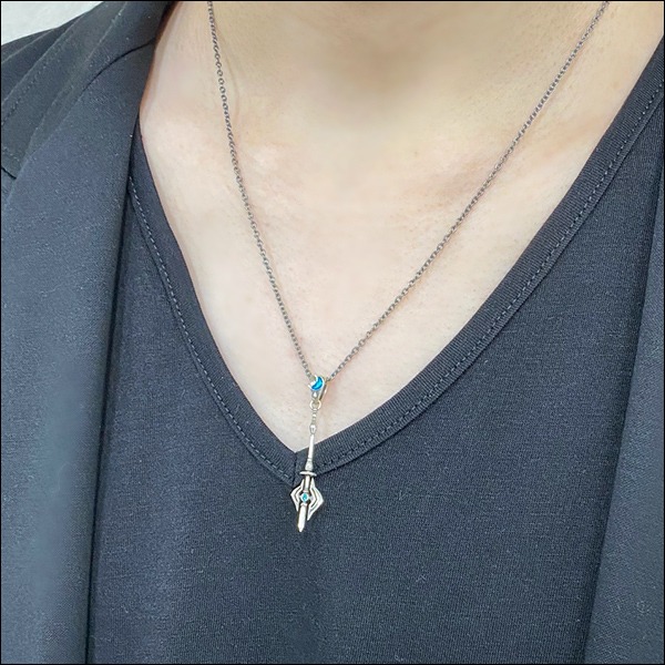 「七海やちよモチーフペンダント」使用イメージ