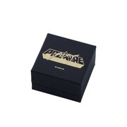 付属のオリジナルボックス。