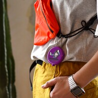 ラバーコインケース使用イメージ。