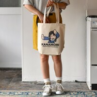 トートバッグ使用イメージ。