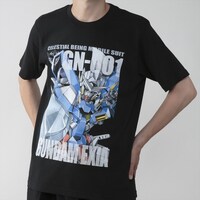 「機動戦士ガンダムフルカラーTシャツ ガンダムエクシア」着用イメージ