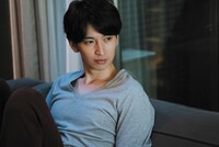 映画「窮鼠はチーズの夢を見る」より