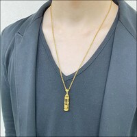 「キャラクターモチーフペンダント＜エレシュキガル＞」の着用イメージ。