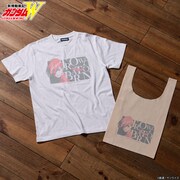 トロワのTシャツとショッピングバッグ。