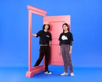 「ドラえもん UT」着用イメージ。