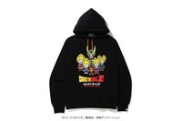 アニメ「ドラゴンボールZ」をモチーフにしたフーディ。