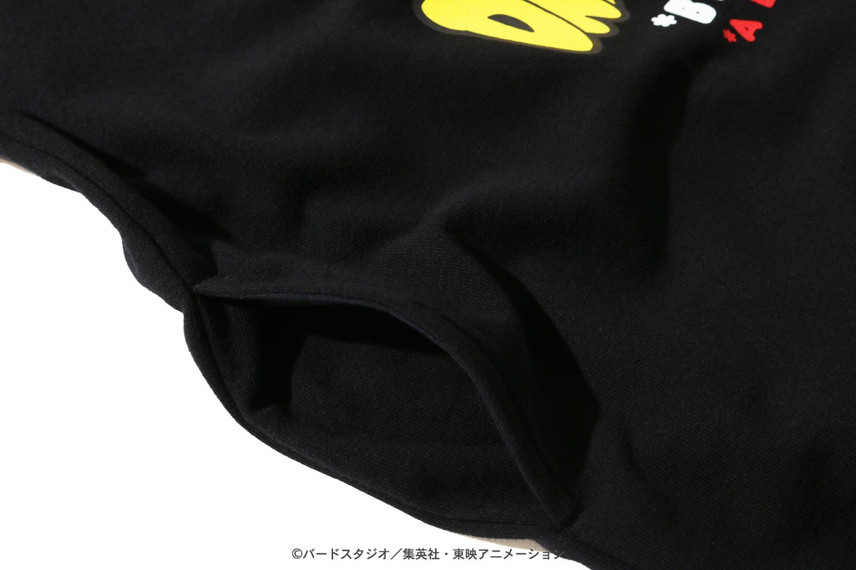 アニメ「ドラゴンボールZ」をモチーフにしたフーディ。