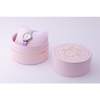 「クリィミーコンパクト」に見立てたラウンド型のボックス。