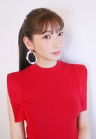 ソニア役の井上麻里奈。