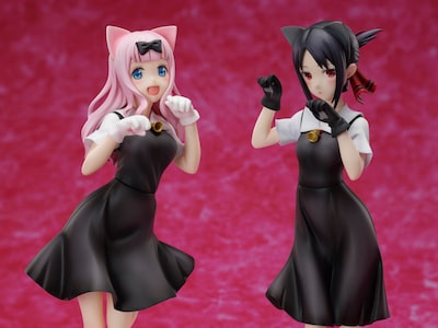 左から「かぐや様は告らせたい～天才たちの恋愛頭脳戦～ 藤原千花1/7スケールフィギュア」、「かぐや様は告らせたい～天才たちの恋愛頭脳戦～　四宮かぐや1/7スケールフィギュア」。