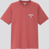 「キャプテン翼」のTシャツ。(c)YOICHI TAKAHASHI/SHUEISHA,2018CAPTAIN TSUBASA COMMITTEE