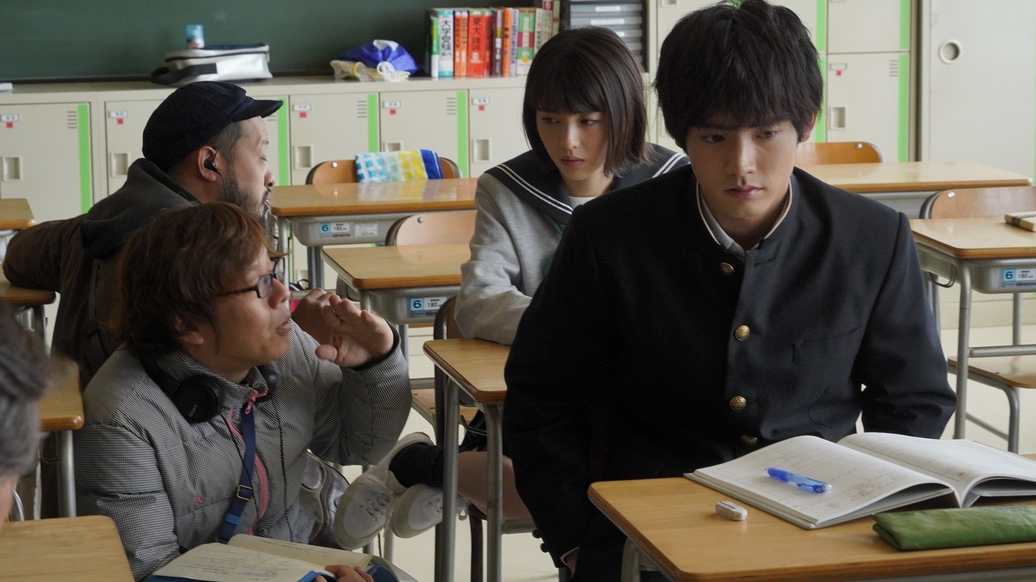 実写映画「思い、思われ、ふり、ふられ」のメイキング写真。