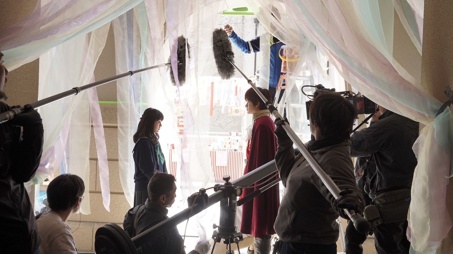 実写映画「思い、思われ、ふり、ふられ」のメイキング写真。