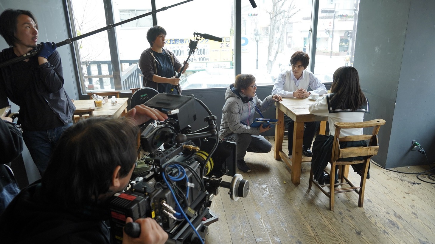 実写映画「思い、思われ、ふり、ふられ」のメイキング写真。