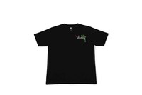 「クレヨンしんちゃん」とグラニフのコラボTシャツ。