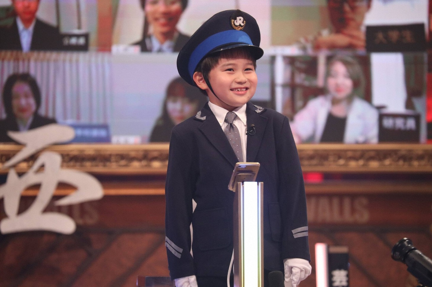 「超逆境クイズバトル!!99人の壁 小学生VS生まれながらの天才！メンサ軍団SP」より。(c)フジテレビ