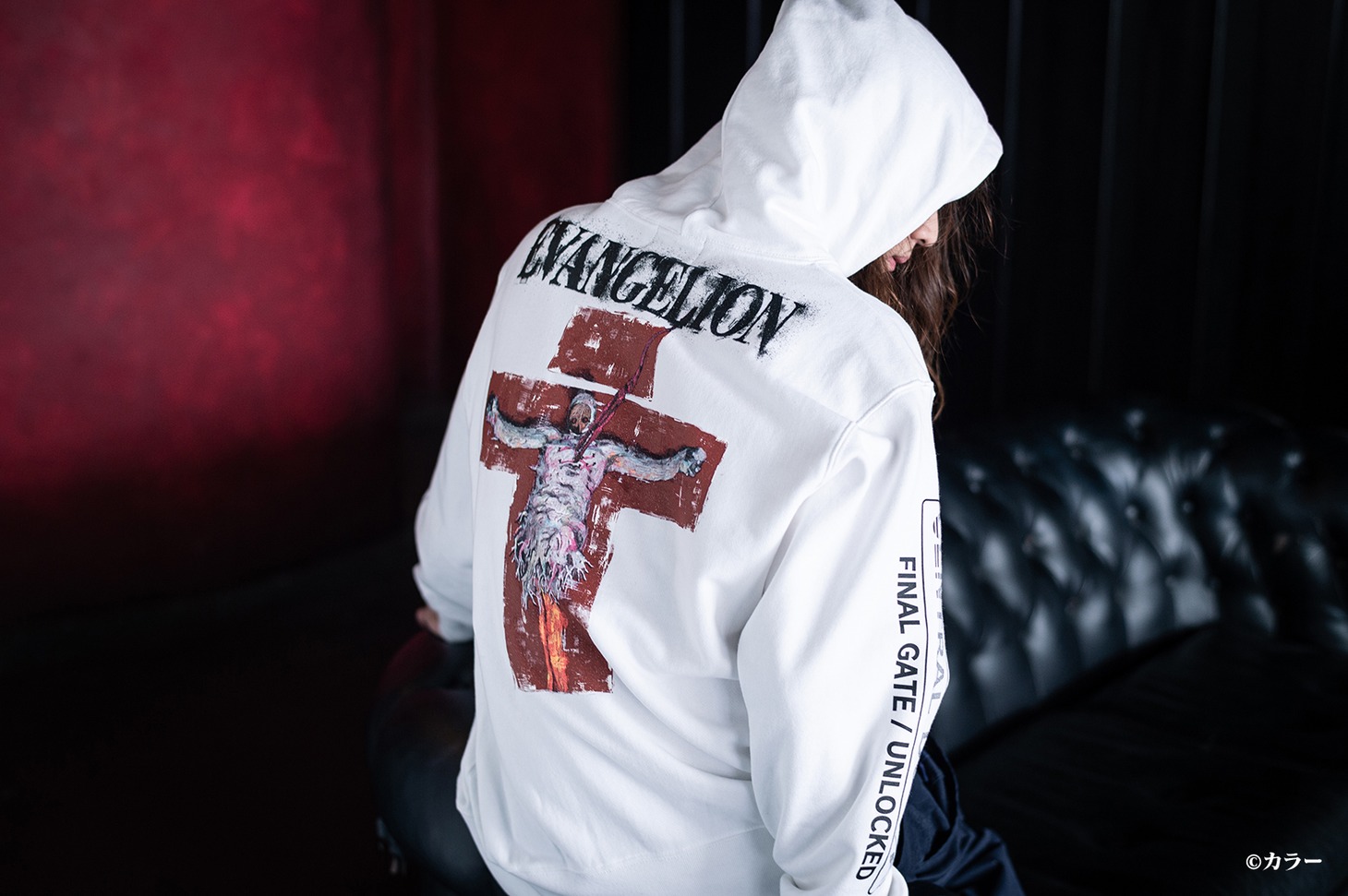 「Lilith hoodie」の着用イメージ。