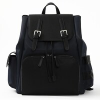 八九寺真宵モデルのバッグ。