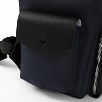 八九寺真宵モデルのバッグ。