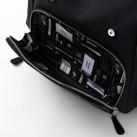 八九寺真宵モデルのバッグ。