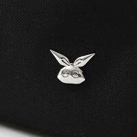 斧乃木余接モデルのバッグ。