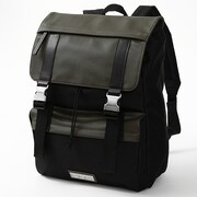 忍野忍モデルのバッグ。