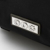 忍野忍モデルのバッグ。