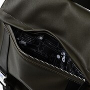 忍野忍モデルのバッグ。