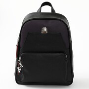 戦場ヶ原ひたぎモデルのバッグ。