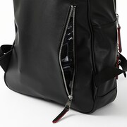 戦場ヶ原ひたぎモデルのバッグ。