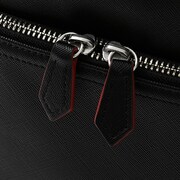 阿良々木暦モデルのバッグ。