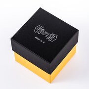 八九寺真宵モデルの腕時計ケース。