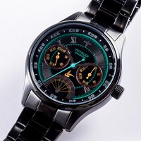 斧乃木余接モデルの腕時計。