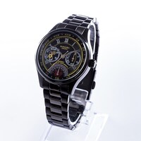 忍野忍モデルの腕時計。